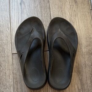3 for $10 Oofos sandals